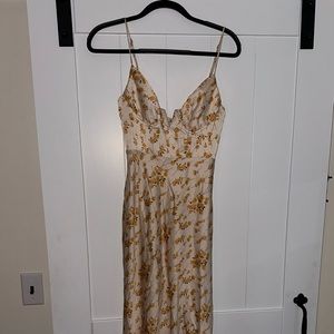 Worn once “Here comes the sun” Hello Molly dress XS